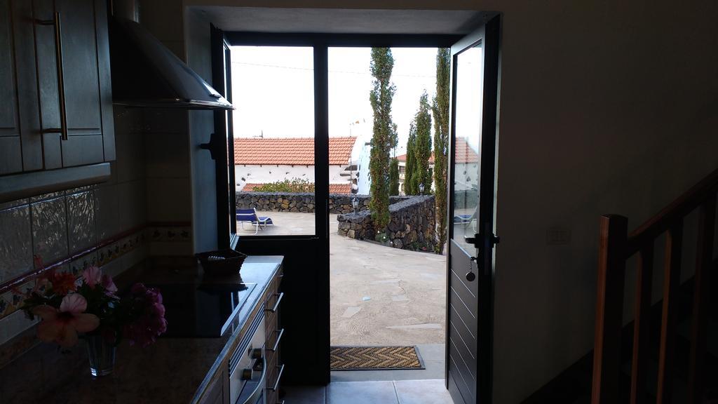 La Bodega ξενώνας Los Llanillos Εξωτερικό φωτογραφία